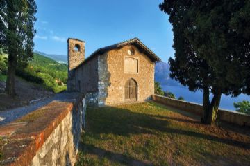 Chiesa di San Giorgio - Lago di Como, Mandello del Lario